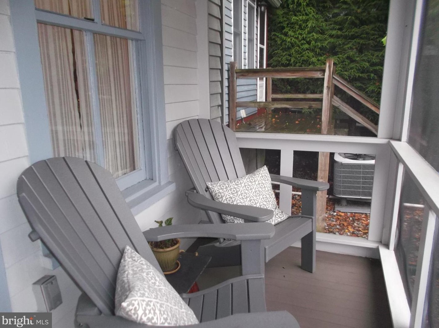 74 State St, Gardenville PA  exterior