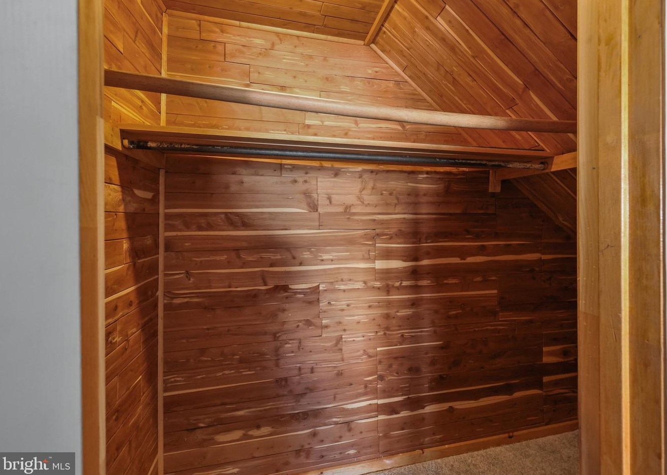 30 Conifer Rd, Levittown PA 19057-1718 exterior