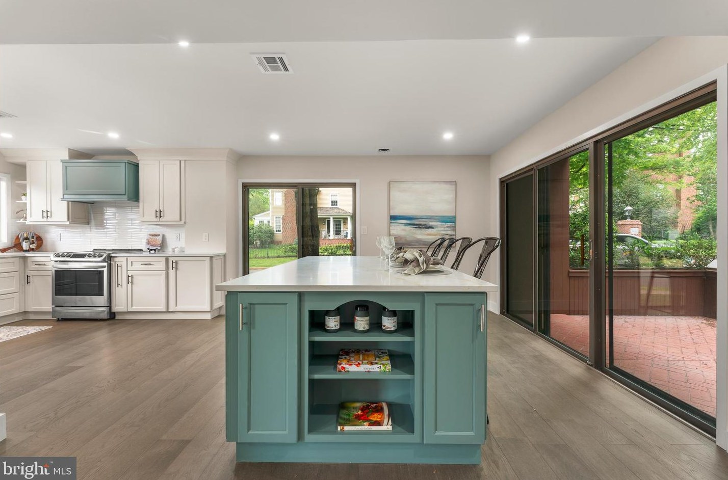 152 Liberty St, Upper Makefield PA 18940-2023 exterior