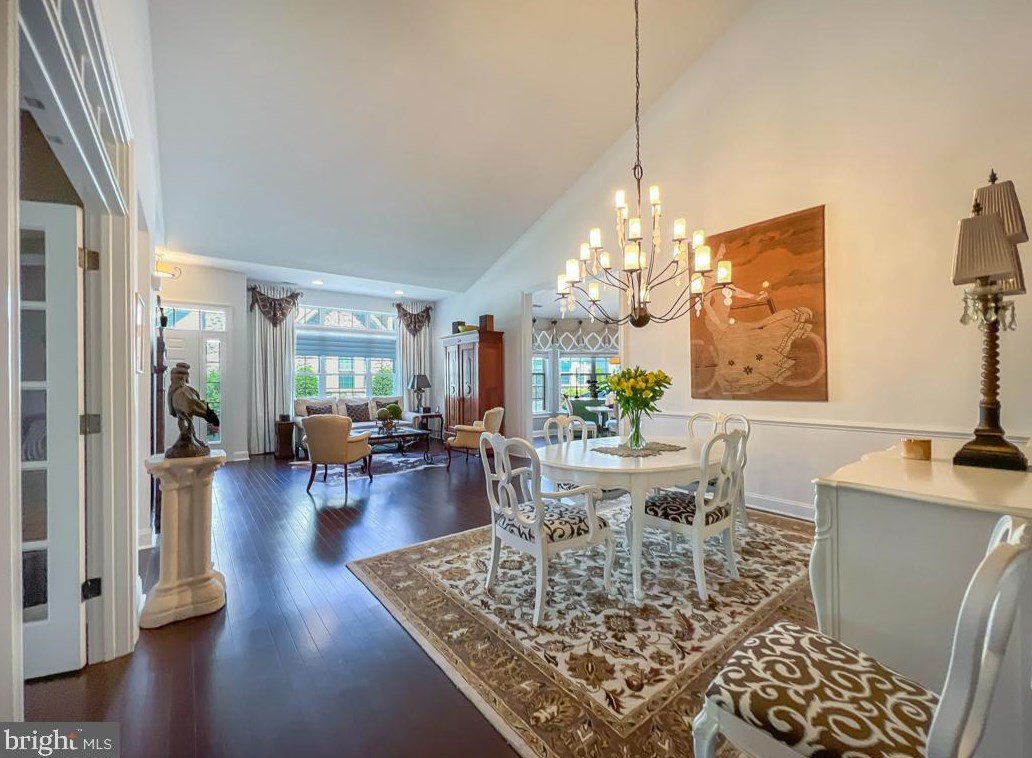 284 Willow Dr, Upper Makefield PA 18940-2453 exterior