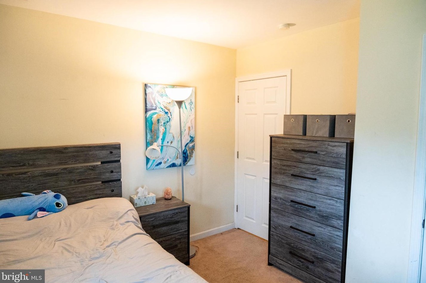 43 Camellia Rd, Levittown PA 19057-1742 exterior