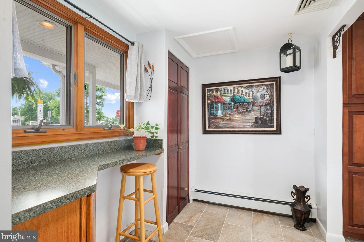 3 Pleasant Ln, Levittown PA  19054-3711 exterior