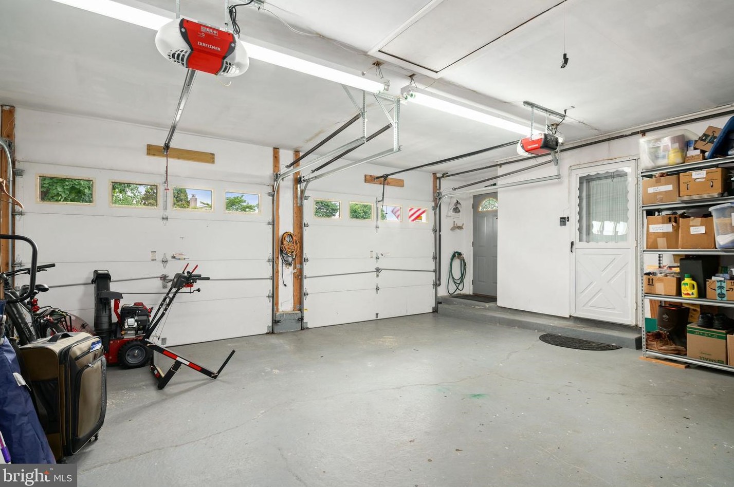 3 Pleasant Ln, Levittown PA  19054-3711 exterior