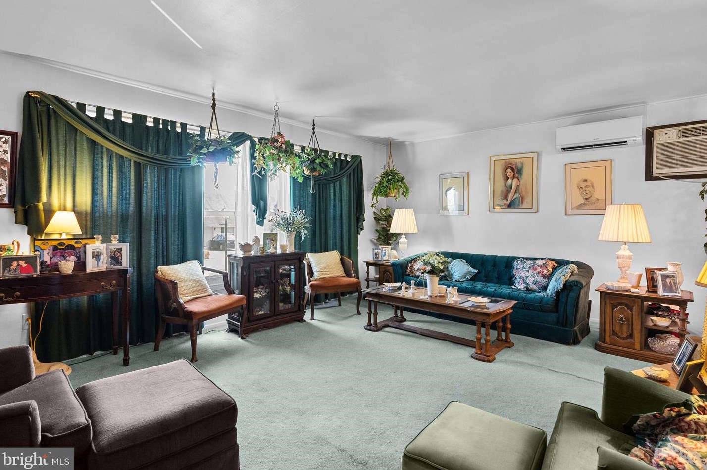 23 Tinsel Rd, Levittown PA 19056-1563 exterior