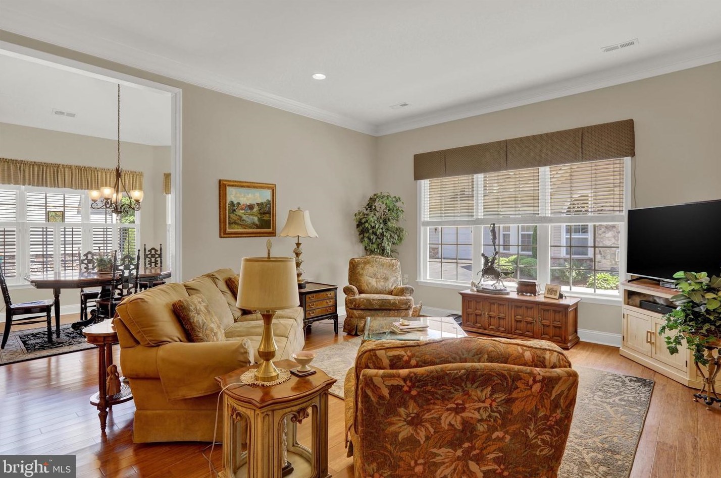 264 Willow Dr, Upper Makefield PA 18940-2447 exterior