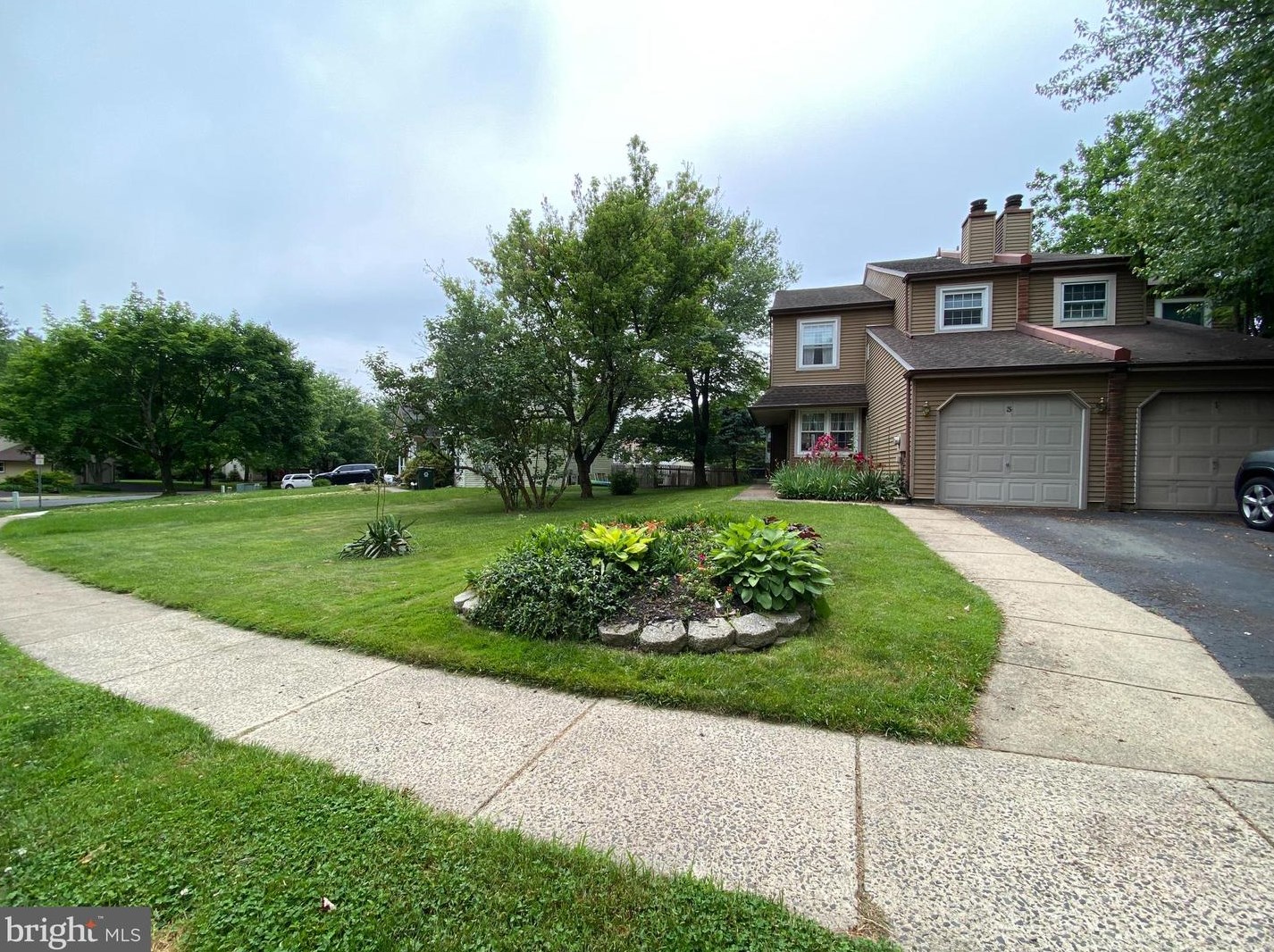 3 Stacey Dr, Gardenville PA  exterior