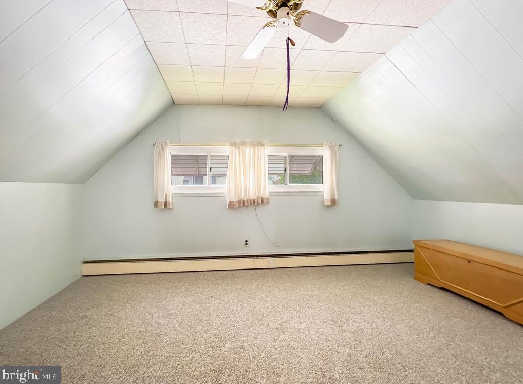88 Kraft Ln, Levittown PA  19055-2412 exterior