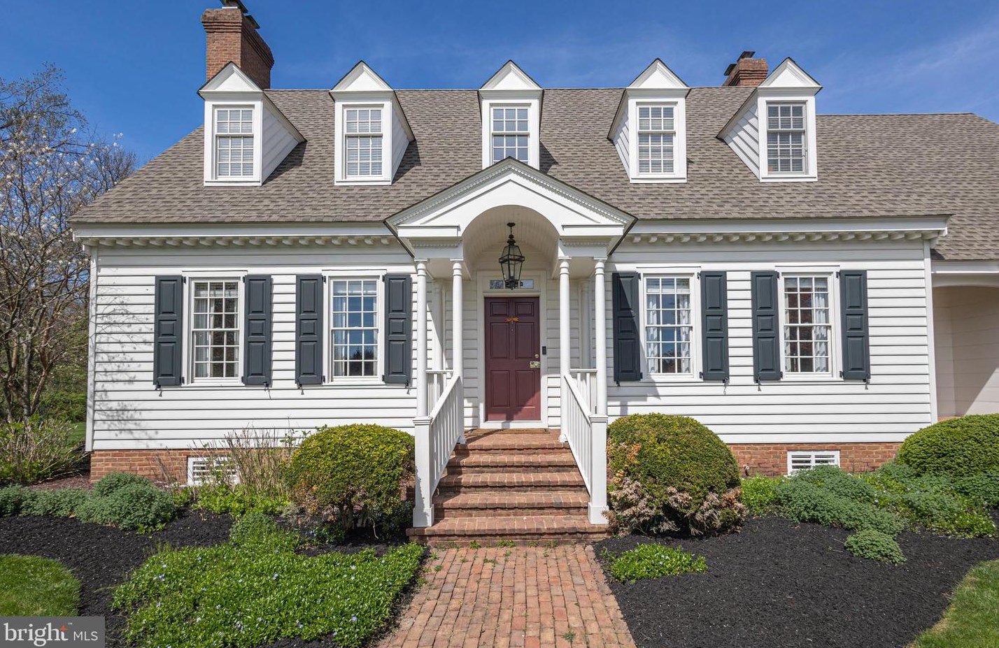 8 Ely Farm Ln, Upper Makefield PA  18940-2627 exterior