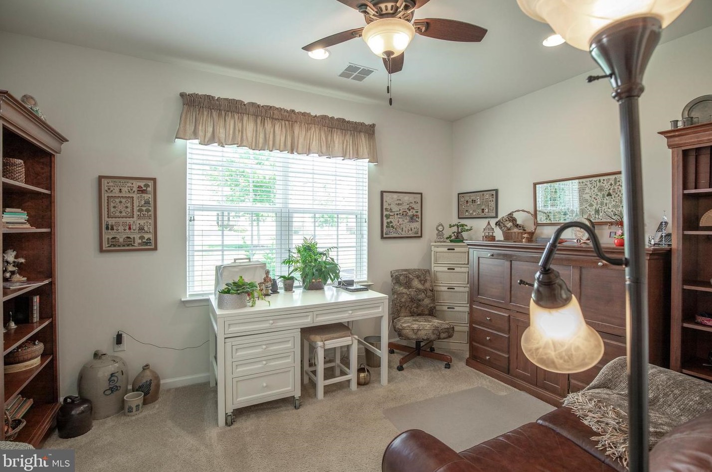 1138 Arbour Ln, Quakertown PA 18951-2861 exterior