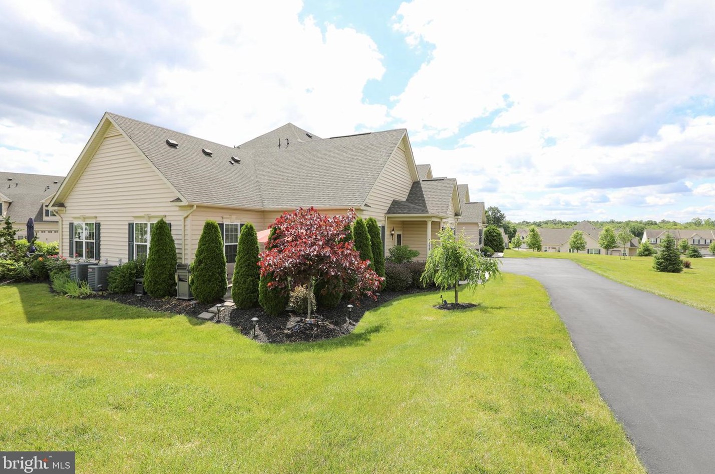 1138 Arbour Ln, Quakertown PA 18951-2861 exterior