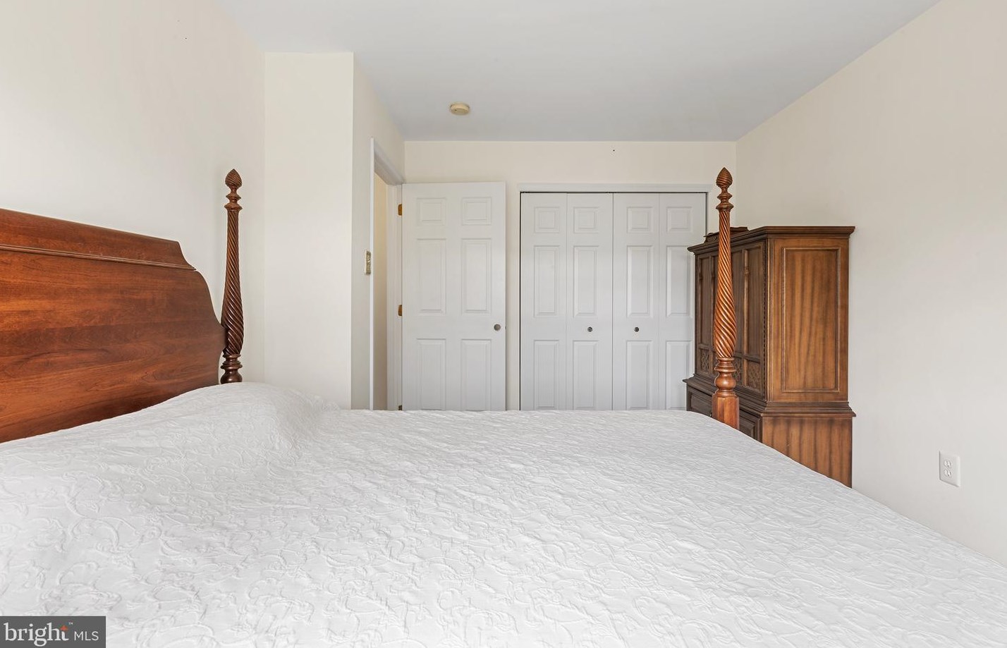 324 Monterey Pl, Upper Makefield PA exterior