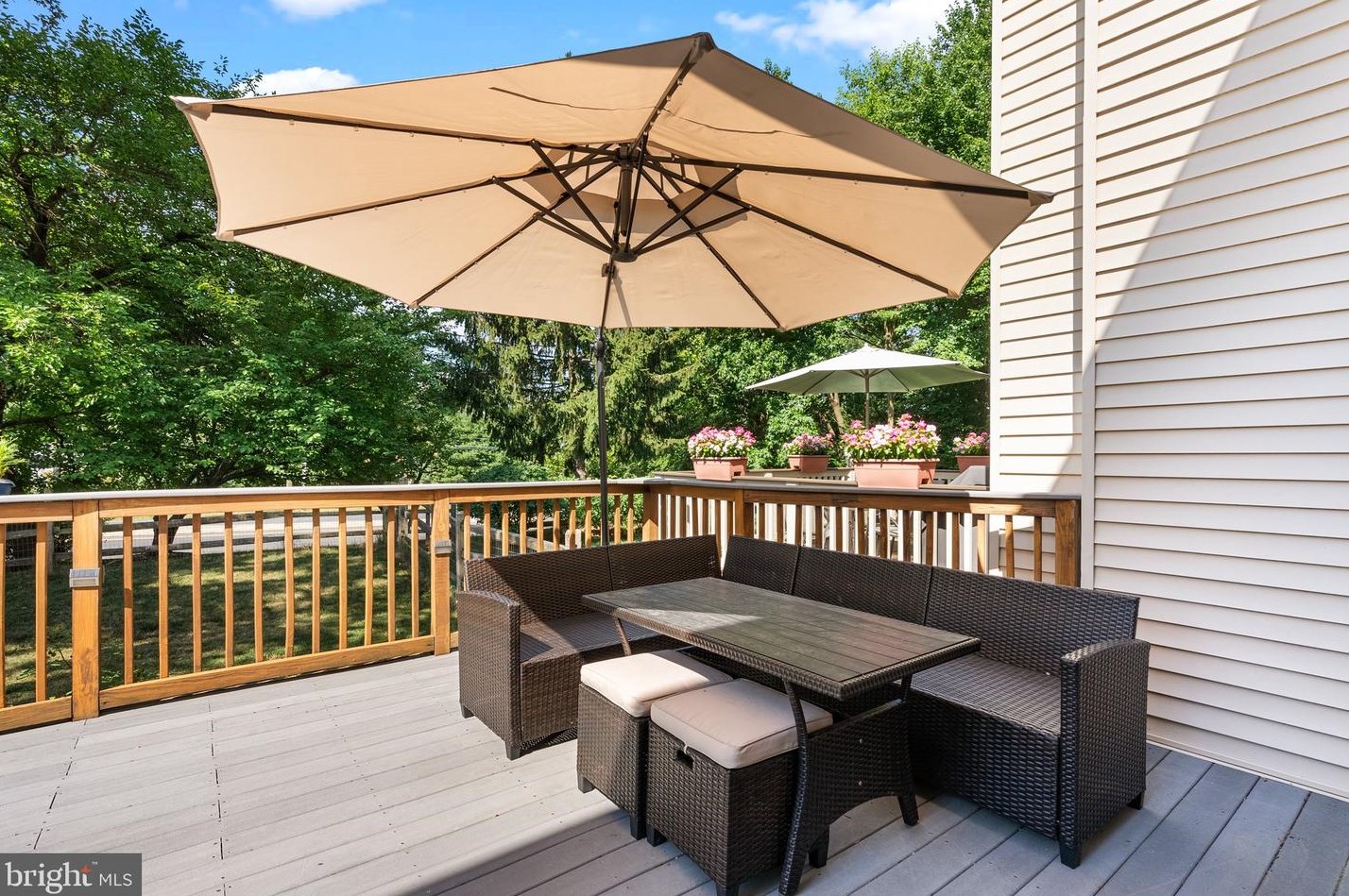 231 Parkview Way, Upper Makefield PA  18940-1136 exterior