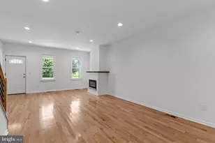 446 Pond St, Bristol, PA 19007 - Photo 11