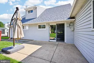 145 Mill Dr, Levittown, PA 19056 - Photo 23