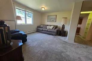 1 Mistletoe Ln, Levittown, PA 19054 - Photo 47