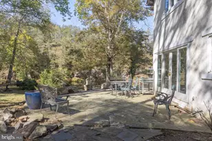 132 E Dark Hollow Rd, Pipersville, PA 18947 - Photo 27