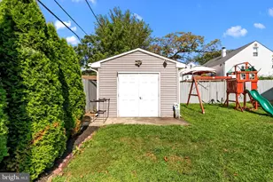 533 Avenue F, Feasterville-Trevose, PA 19053 - Photo 25