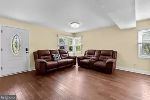 533 Avenue F, Feasterville-Trevose, PA 19053 - Photo 5