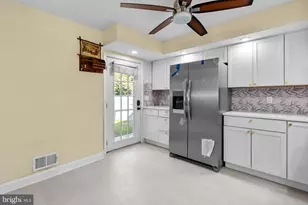 533 Avenue F, Feasterville-Trevose, PA 19053 - Photo 11