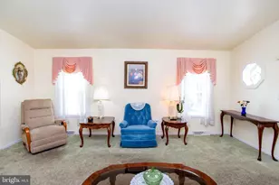 69 Maple Leaf Dr, Sellersville, PA 18960 - Photo 7