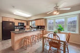 418 Fox Hollow Dr, Feasterville-Trevose, PA 19053 - Photo 11