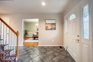 418 Fox Hollow Dr, Feasterville-Trevose, PA 19053 - Photo 5