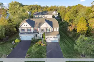 2405 Cindy Ln, Warrington, PA 18976 - Photo 3