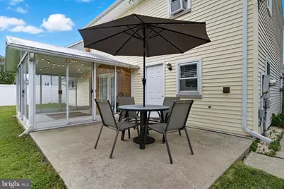9 Newberry Lane, Levittown, PA 19054 - Photo 27