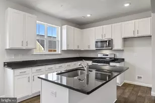 50 N 8th St, Perkasie, PA 18944 - Photo 5