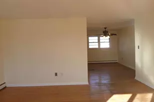 2744 Bedminster Rd, Perkasie, PA 18944 - Photo 5