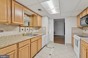 17 Providence Ave, Doylestown, PA 18901 - Photo 7