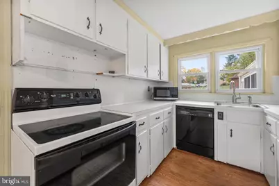 409 N Pine Street, Langhorne, PA 19047 - Photo 11