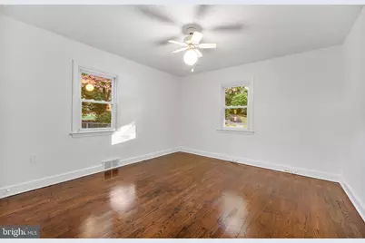 409 N Pine Street, Langhorne, PA 19047 - Photo 9