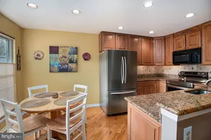 109 Suffield Ct, Chalfont, PA 18914 - Photo 5