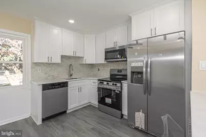 20 Serpentine Lane, Levittown, PA 19055 - Photo 9