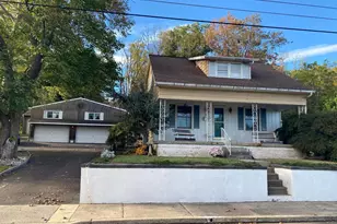 1032 N 7th St, Perkasie, PA 18944 - Photo 1