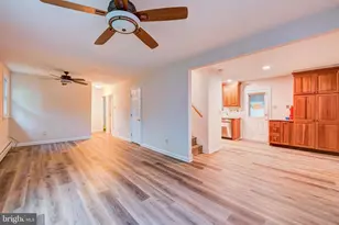 402 Larchwood Ave, Feasterville-Trevose, PA 19053 - Photo 3