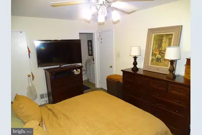 109 Hopkins Court, Holland, PA 18966 - Photo 9