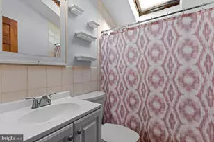 212 Plumbridge Dr, Levittown, PA 19056 - Photo 15