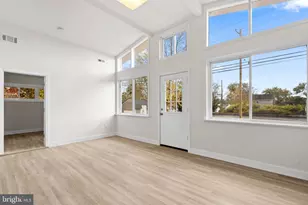 58 Queen Lily Rd, Levittown, PA 19057 - Photo 13