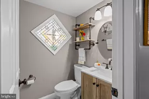 942 Roeloffs Ct, Yardley, PA 19067 - Photo 5