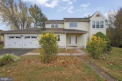 180 Independence Drive, Holland, PA 18966 - Photo 3