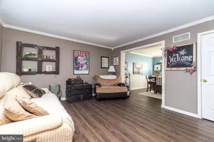 4190 Milords Ln, Doylestown, PA 18902 - Photo 5