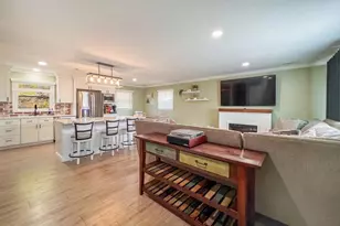 601 Austin Dr, Fairless Hills, PA 19030 - Photo 9