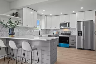 2814 Ave E, Levittown, PA 19056 - Photo 9