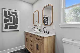 2814 Ave E, Levittown, PA 19056 - Photo 15