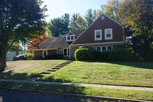 1253 Lexington Dr, Yardley, PA 19067 - Photo 3