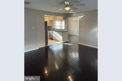 24 Robin Hill Lane, Levittown, PA 19055 - Photo 11