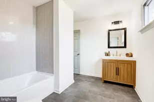 31 Nature Ln, Levittown, PA 19054 - Photo 21