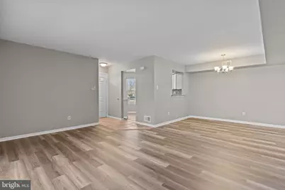 105 Hopkins Court, Holland, PA 18966 - Photo 5